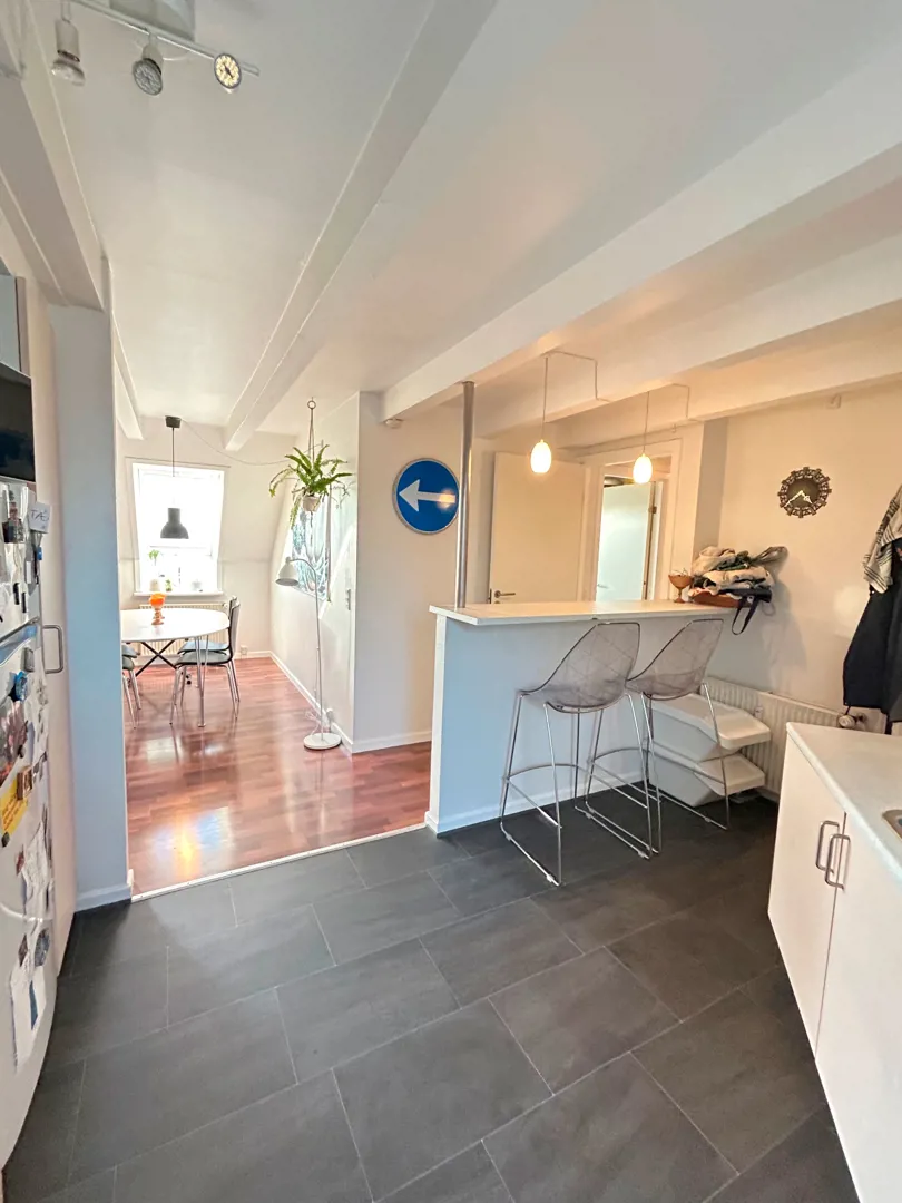 apartment Bright 3-room top-floor apartment in Aalborg city centre