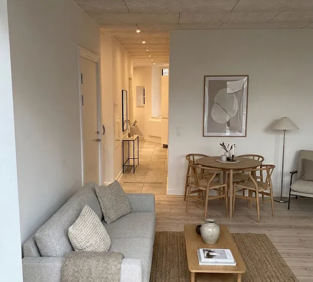apartment Indflytningsklar og nyere renoveret 2-værelses på 63 m2 med sydvendt altan.