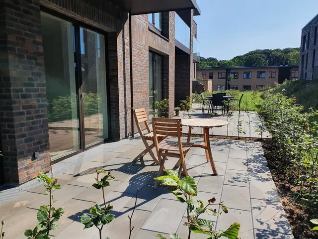 apartment Stor 2 værelses med skøn terrasse
