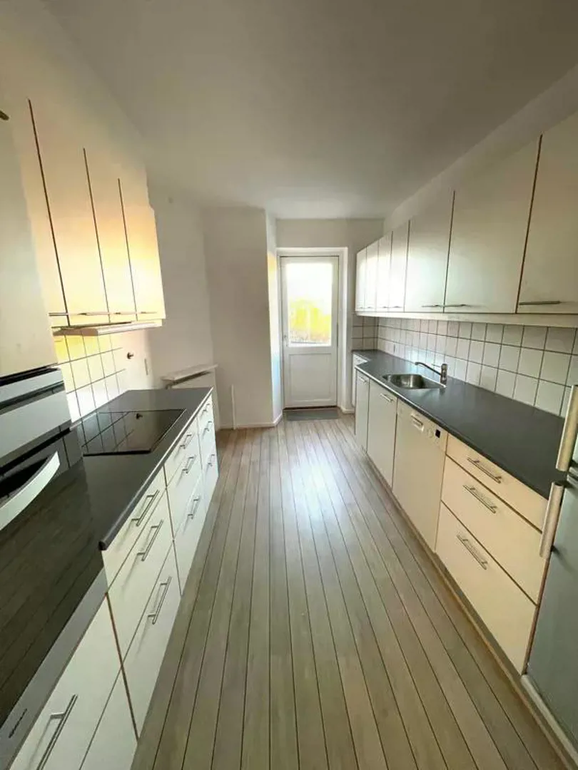 apartment 4-Room Home Centrally Located in Horsens with Balcony
