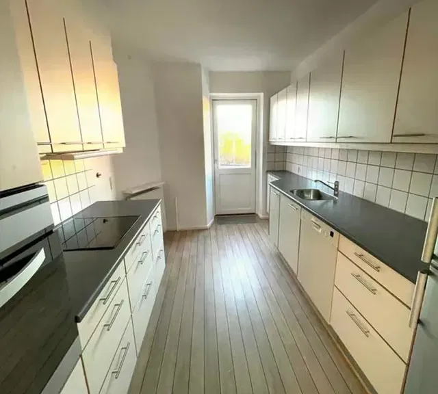 apartment 4-Room Home Centrally Located in Horsens with Balcony