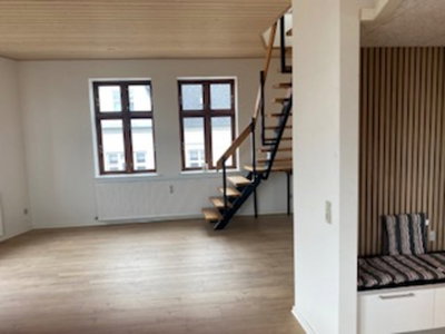 Spacious 4-room apartment centrally located in Skive - Voldgade, Skive - 2