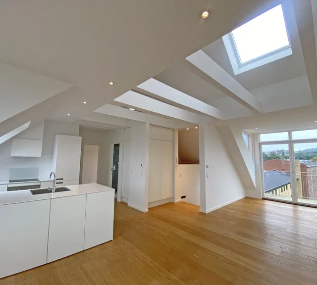 apartment Lys penthouselejlighed med to altaner nær Søndermarken