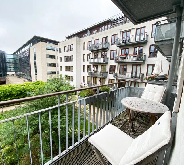 apartment Møbleret 3V på Christianshavn med elevator og altan