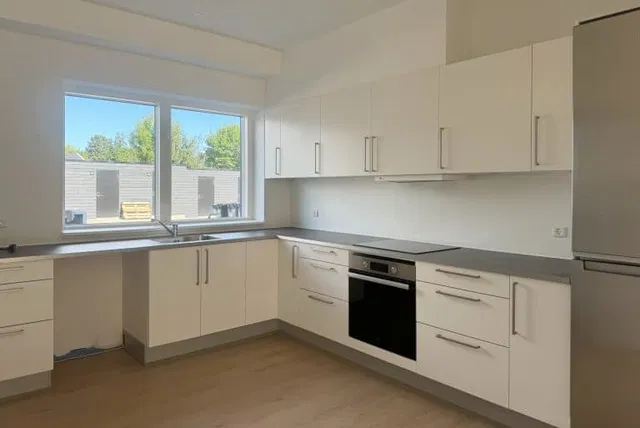 apartment Flot 3vær lejlighed på 1. sal med altan