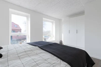 Moderne rækkehus i to plan med terrasse og tre værelser - Byhøjbakken, Trige - 4