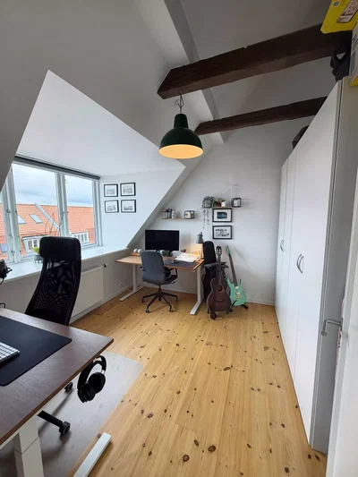 Rummelig 3-værelses taglejlighed med hems, altan og elevator – husdyr tilladt - Fyensgade, Aalborg - 3