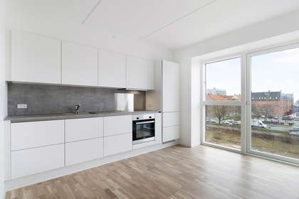 Bright and Inviting 3-Room Apartment – photo 24