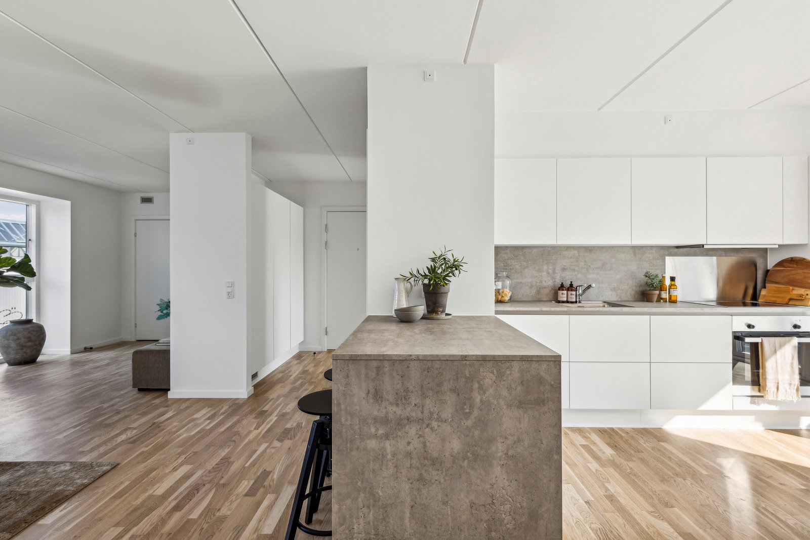 Bright and Inviting 3-Room Apartment – photo 17