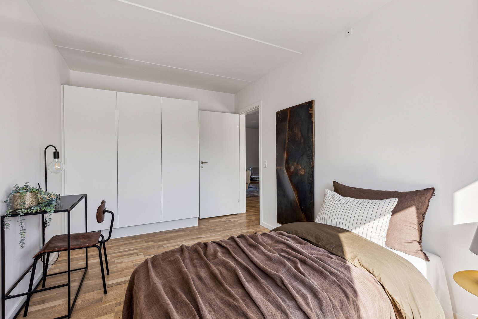 Bright and Inviting 3-Room Apartment – photo 16