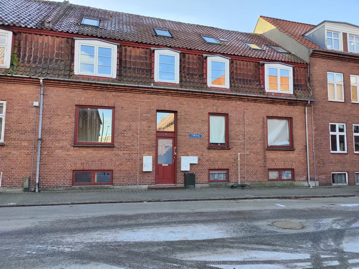 Lys 2-værelses lejlighed i roligt kvarter - Falkevej, Fredericia - 0