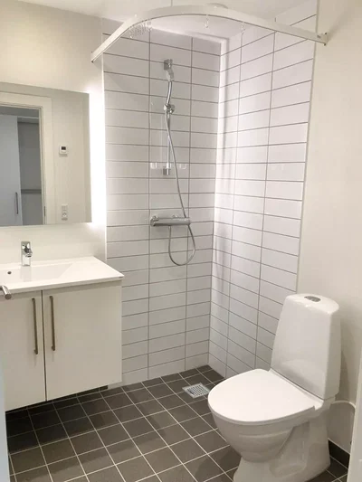 Lys 2-værelses på 62 m2 med altan og moderne, separat køkken - Samsøgade, Aalborg - 1