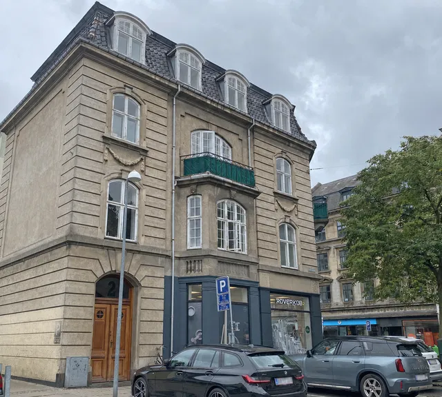 apartment Stor herskabslejlighed med udsigt på Frederiksberg