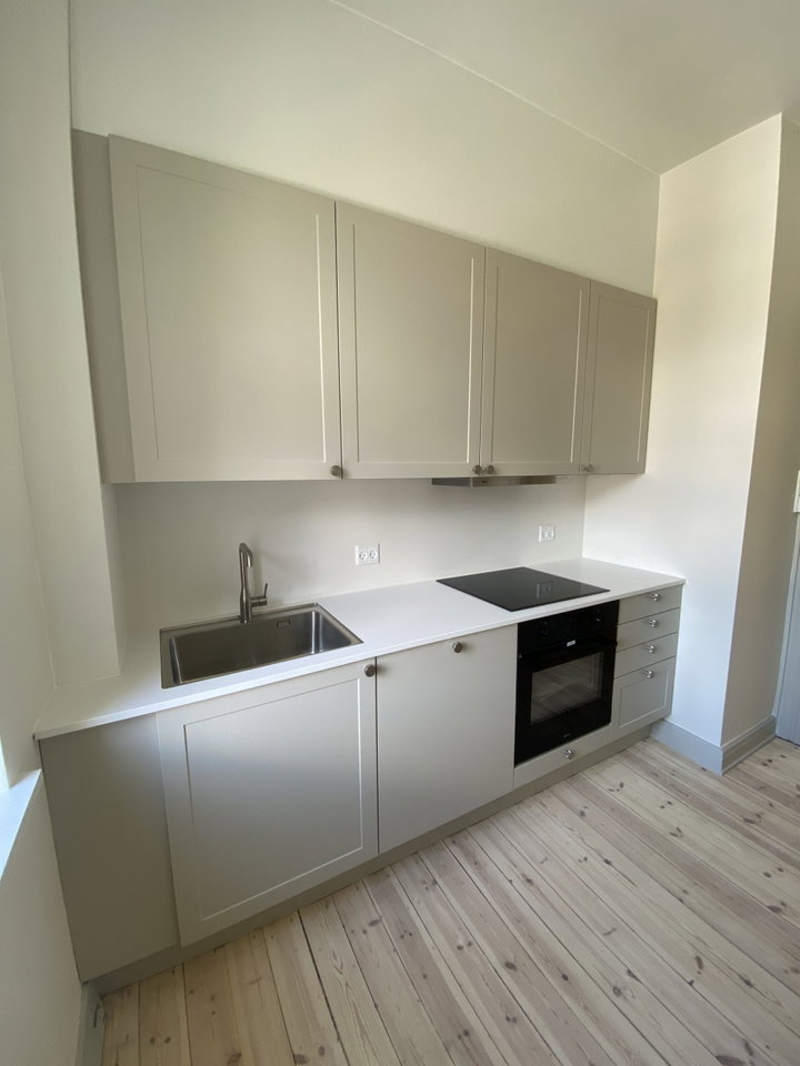 Lys 3-værelses lejlighed med altan og moderne komfort - Skt. Gertruds Stræde, Odense C - 0