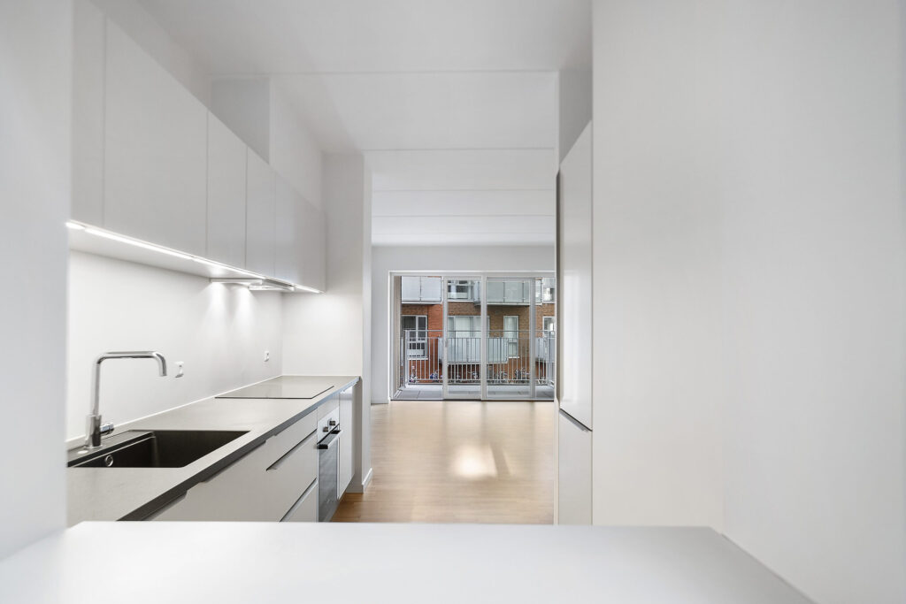 apartment Lys 3-værelses lejlighed med altan, elevator og tagterrasse