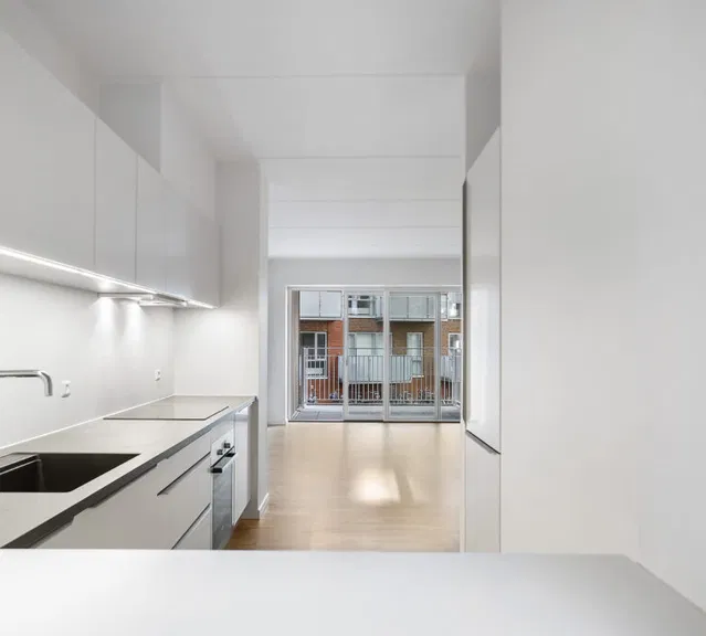 apartment Lys 3-værelses lejlighed med altan, elevator og tagterrasse