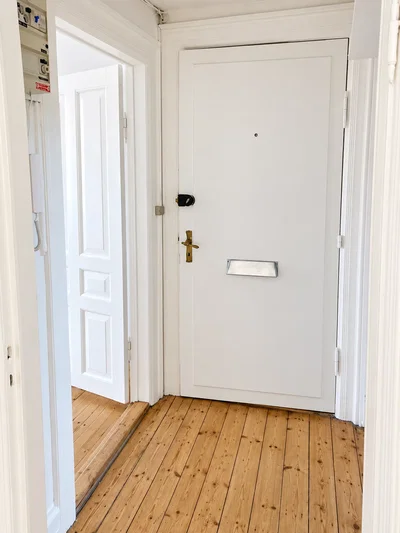 Lys 3-værelses på 85 m2 med moderne bad og klassiske detaljer - Jernbanegade, Hjørring - 2