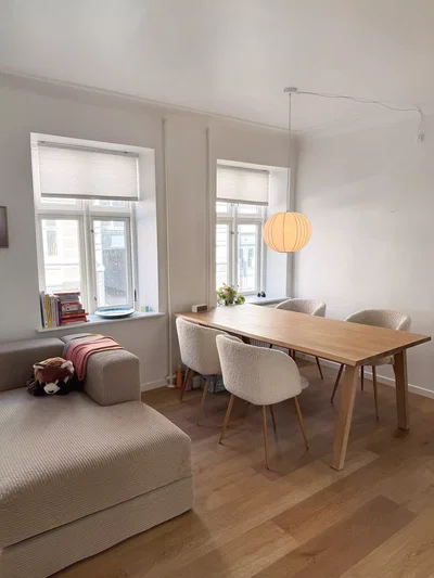 Lys 2-værelses på 56 m2 med stilrent køkken og opvaskemaskine - Dalgasgade, Aalborg - 2