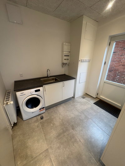 Delevenligt, moderniseret hus med terrasse - Postvej, Tørring - 1