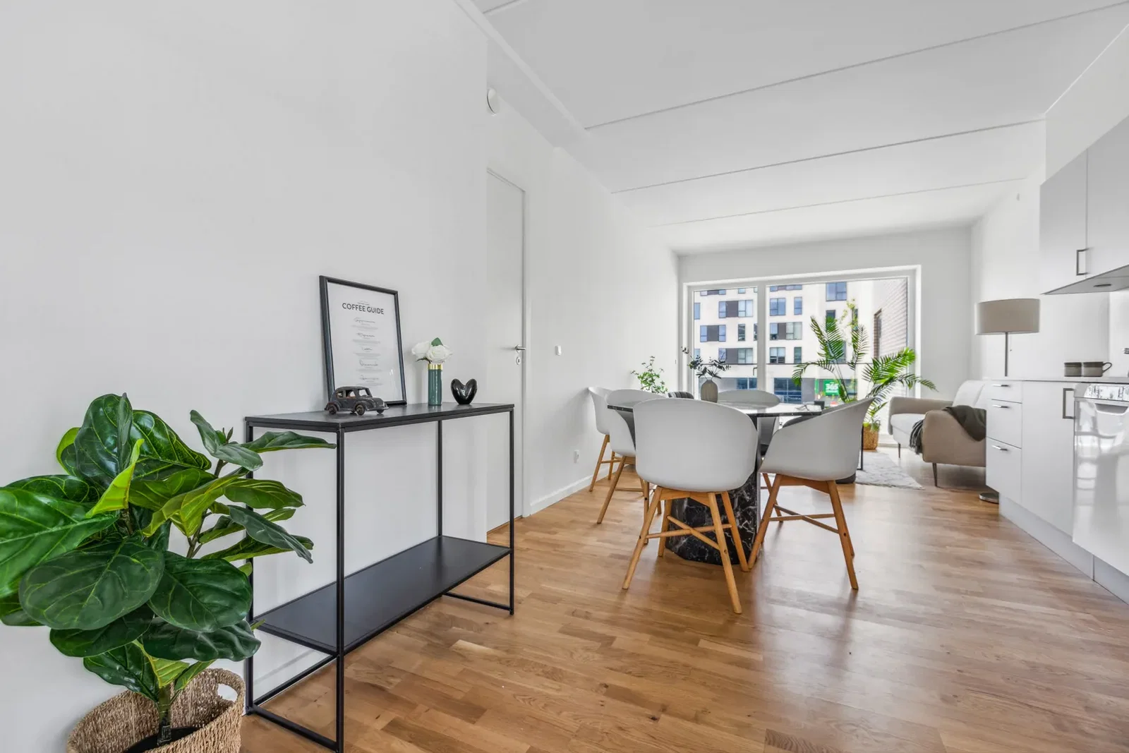 Visual presentation of the listing