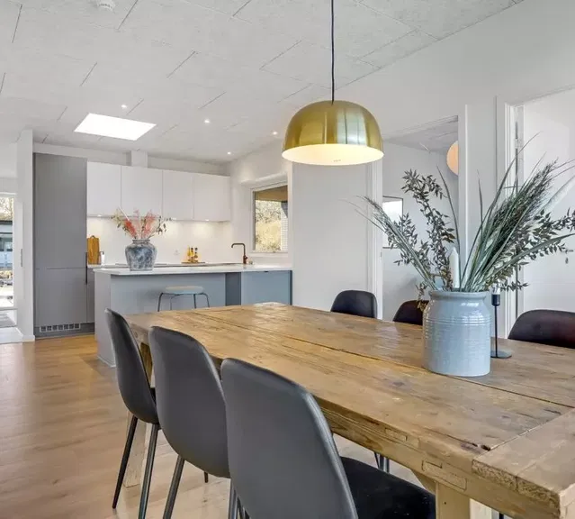 townhouse Moderne og indflytningsklart rækkehus i idylliske omgivelser