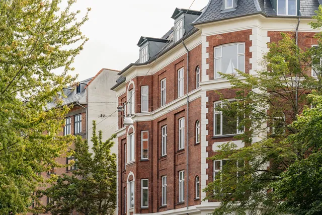 apartment Rummelig 4-værelses lejlighed på Frederiksberg