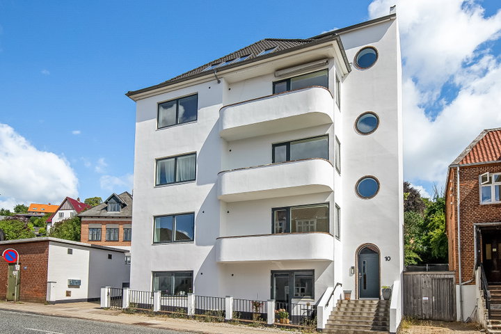 Højtbeliggende kælderlejlighed på 83 m² i Vejle - Jellingvej, Vejle - 0