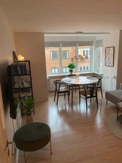 Lys 2-værelseslejlighed med karnap i Vestbyen - Schleppegrellsgade, Aalborg - 1