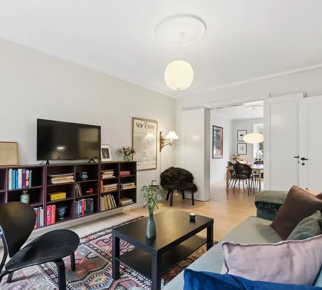apartment Lys 3-værelses lejlighed med altan på Frederiksberg