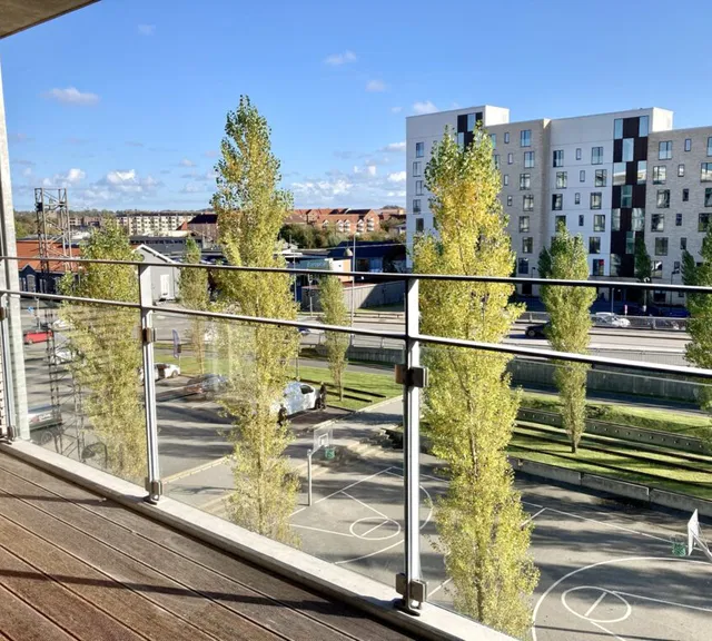 apartment Lys 2-værelses bolig med stor østvendt altan