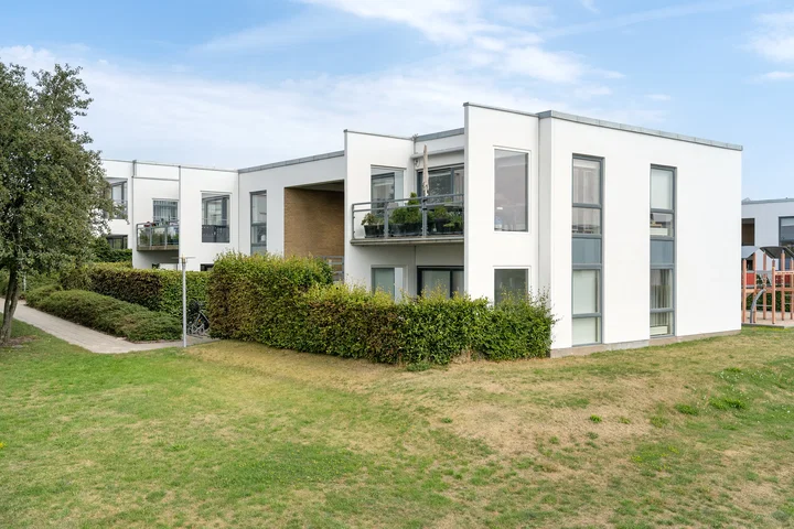 Lys 3-værelses bolig med terrasse og egen have - Sofiehøj, Aalborg - 0