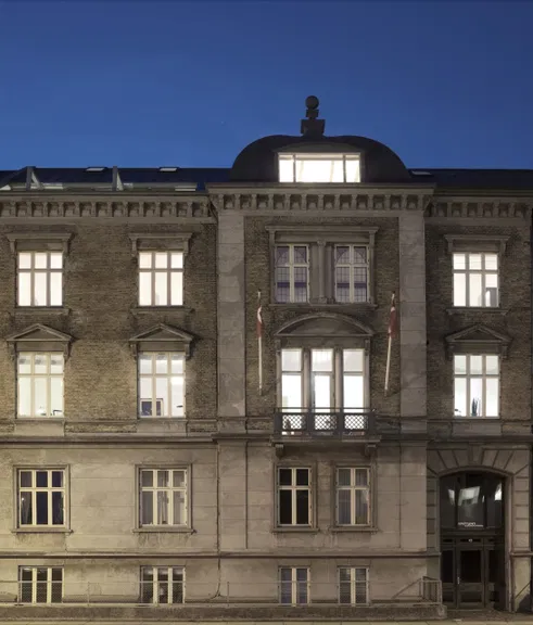apartment Penthouse med vandudsigt, to altaner og flotte detaljer