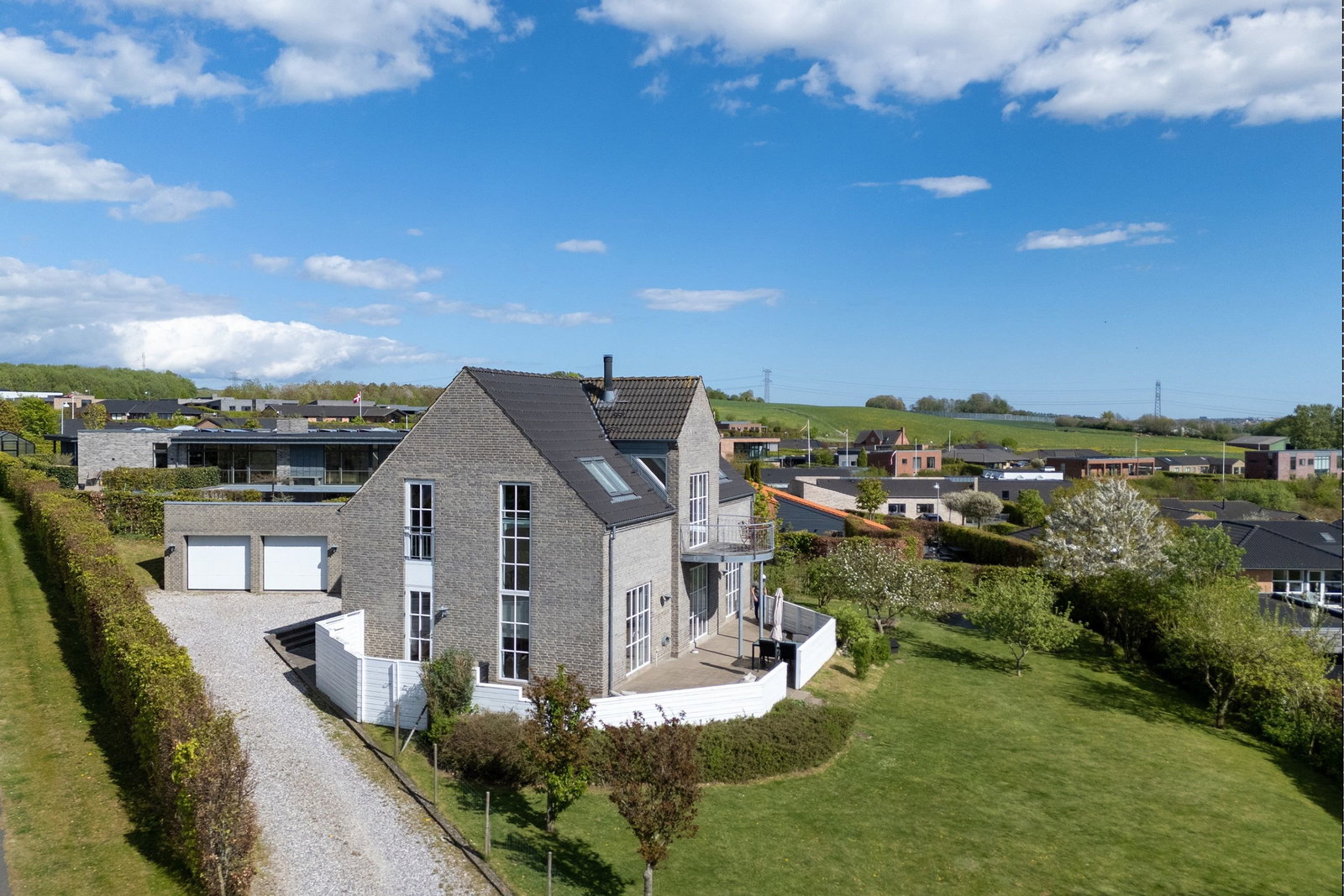 house Arkitekttegnet villa med fri udsigt og masser af plads