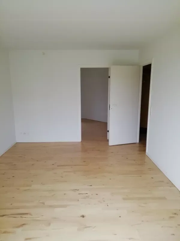apartment Lys 2-værelses i stueplan med terrasse og grøn udsigt – 54 m2, parkering og nye 3-lags vinduer