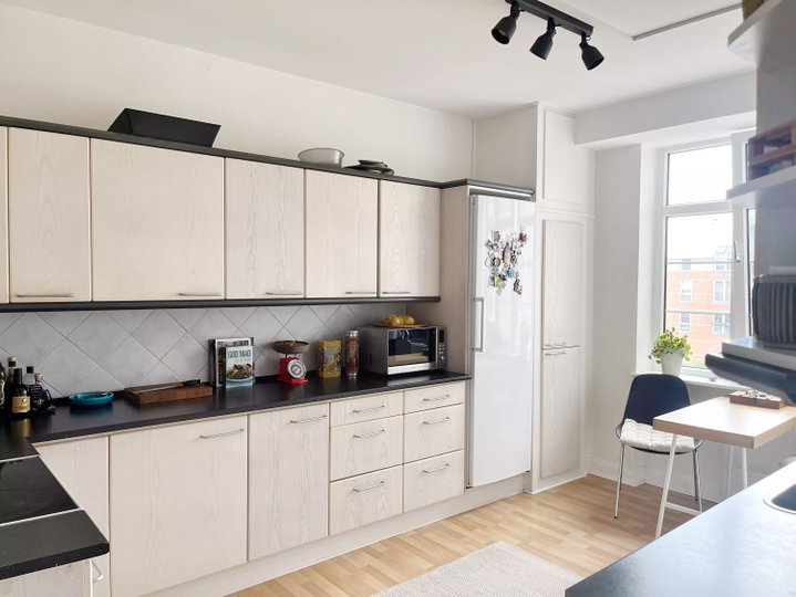 Stor og lys 4-værelses bolig på 138 m² i Aalborg - Helgolandsgade, Aalborg - 0