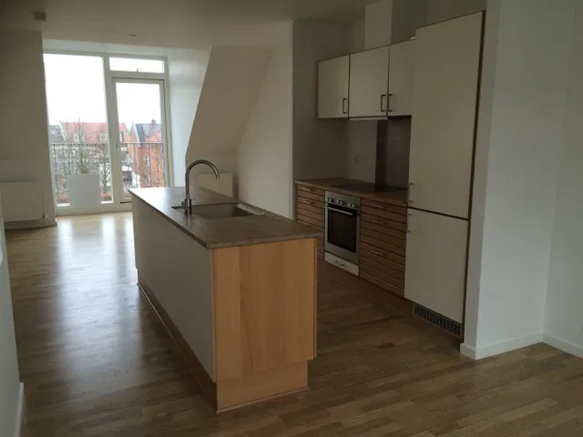 apartment Lys 3-værelses lejlighed centralt i Kjellerup