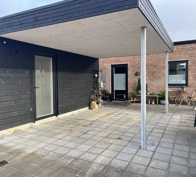 townhouse Moderne 4-værelses rækkehus i Mejrup