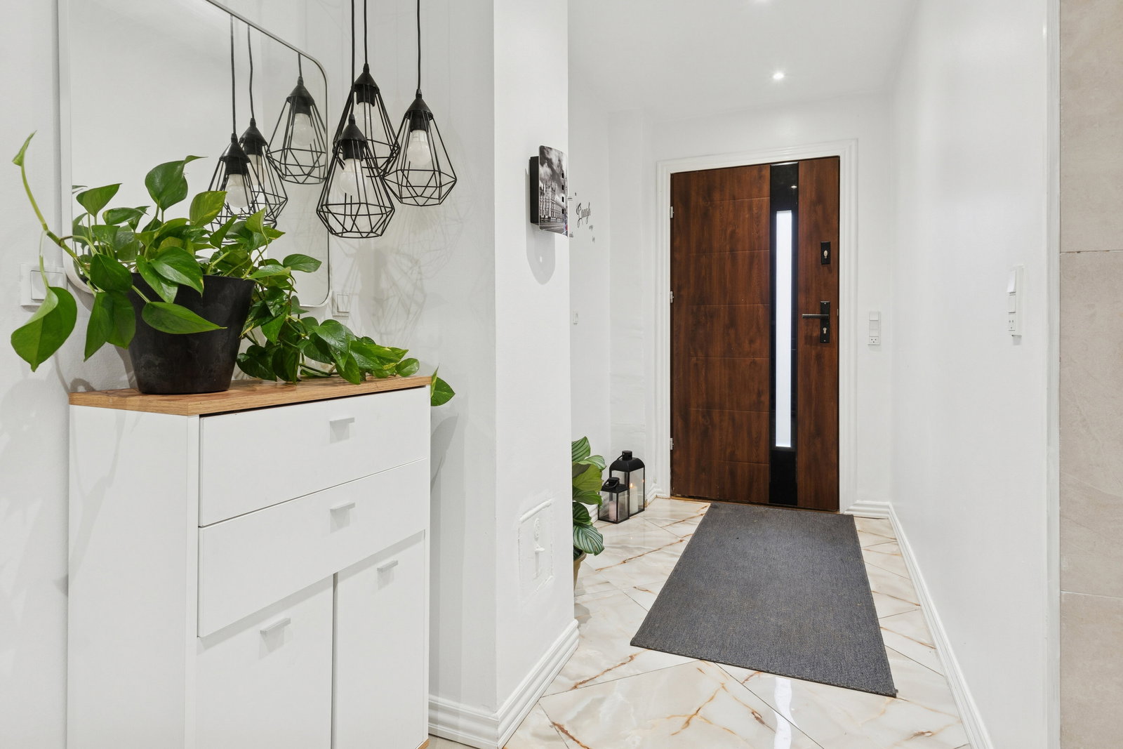 Visual presentation of the listing