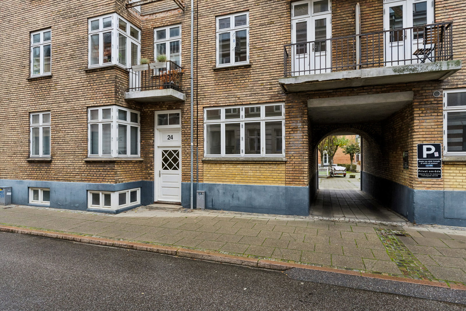 Visual presentation of the listing