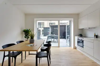 Moderne rækkehus med seks værelser i Ørestad – billede 3