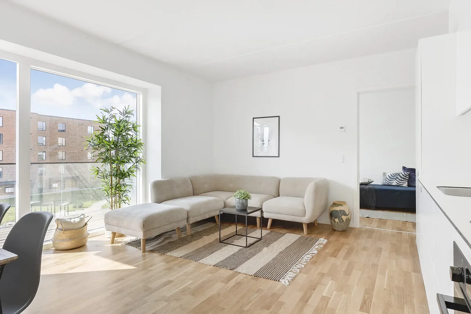 Visual presentation of the listing