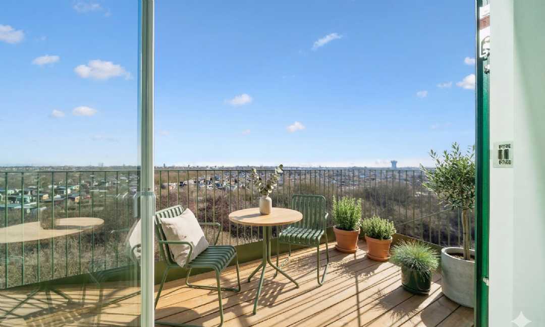 apartment Lys bolig i populære Ørestad Syd med altan