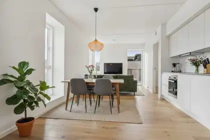 Penthouse - Stor og rummelig 3-værelses lejlighed med altan – billede 2