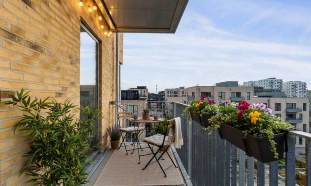 apartment 3-værelses lejebolig med stor altan