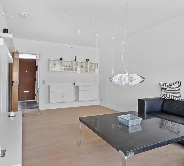 apartment Dejlig lys lejlighed i skønne Dalum tilbydes til den rette lejer.
