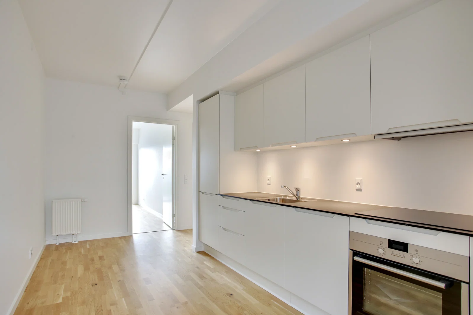 apartment Central 3-Room Apartment at Margrethepladsen