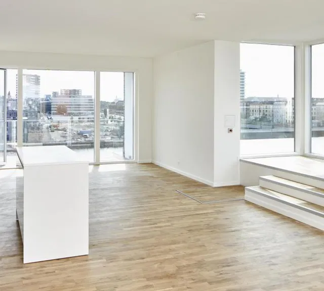 apartment Rummelig 3-værelses bolig med privat altan
