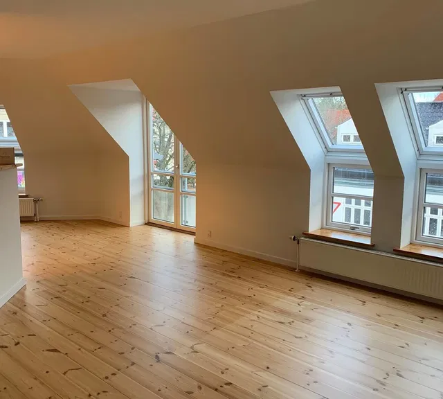 apartment Spacious 3-Room Apartment in a Popular Neighborhood