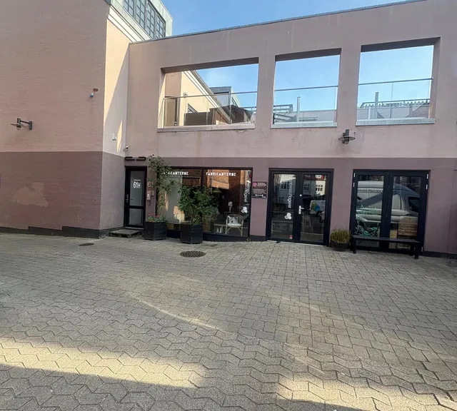 apartment Central 2-værelses lejlighed med egen terrasse