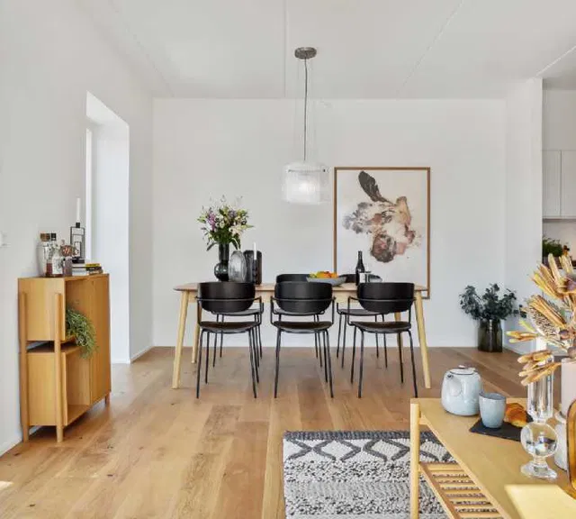 apartment Møntmesterhus - Lækker 4-værelses lejlighed med plads til familien og en hyggestun på altanen
